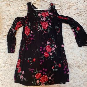 Size xs(5) girls dress